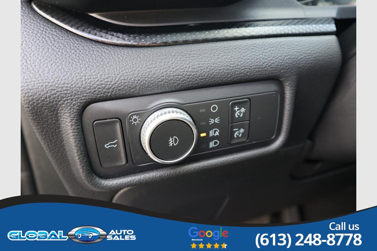 2020 Ford Explorer ST Photo