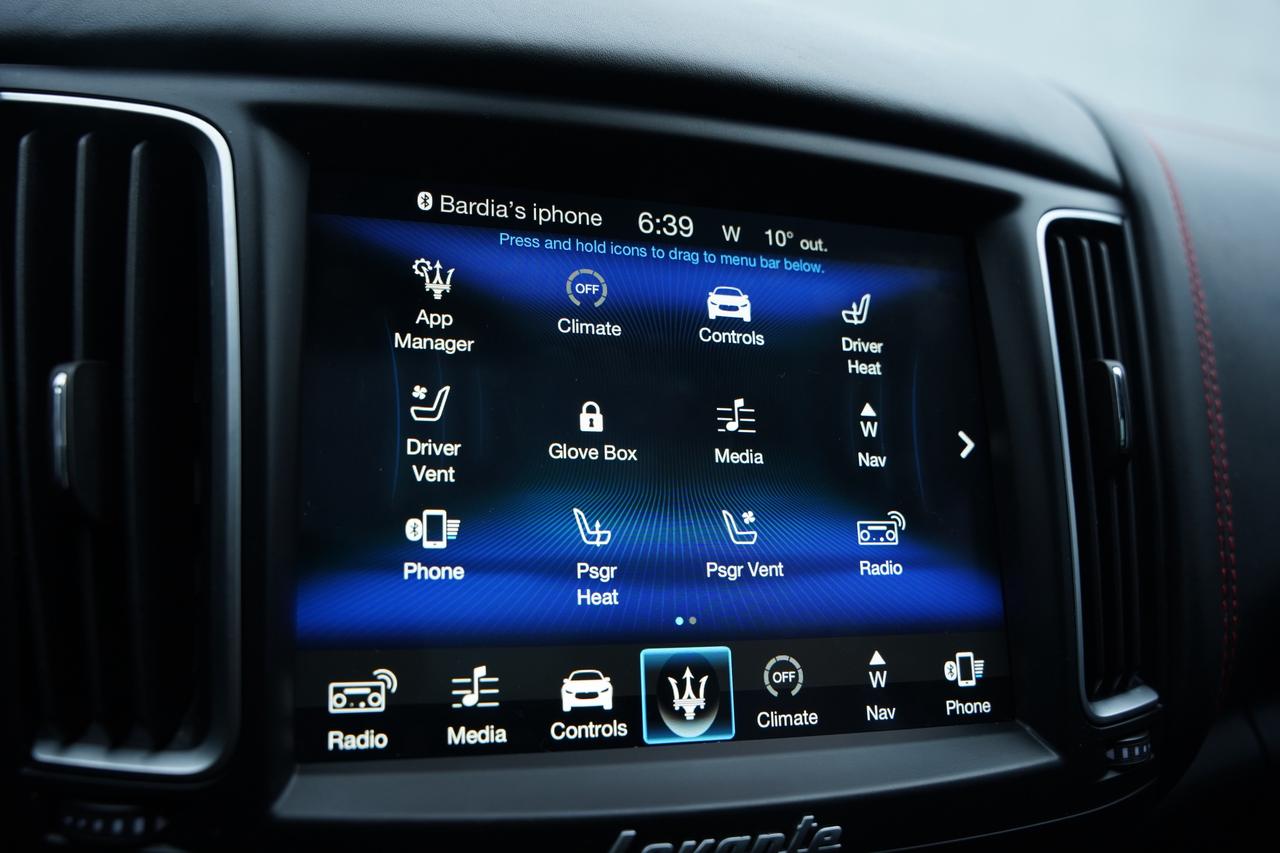 2018 Maserati Levante GranLusso/NO ACCIDENT/AWD/PANO/RED STITCH Photo