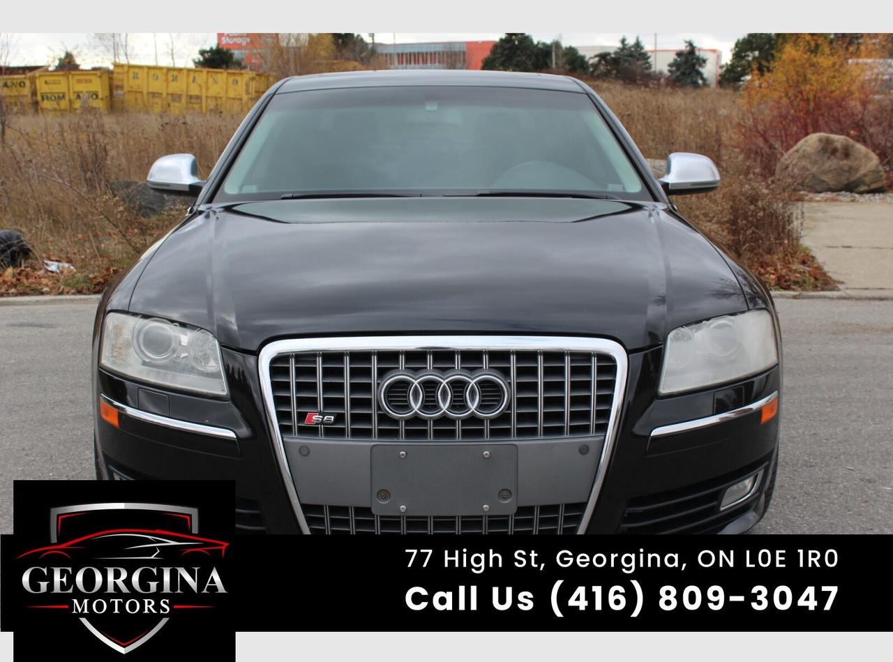 2009 Audi S8  Photo2