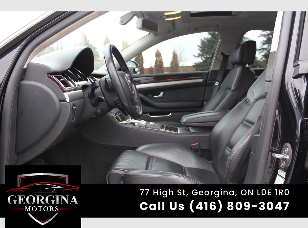 2009 Audi S8  Photo