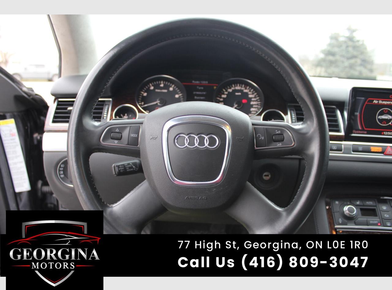 2009 Audi S8  Photo