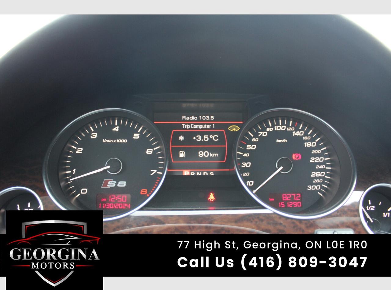 2009 Audi S8  Photo
