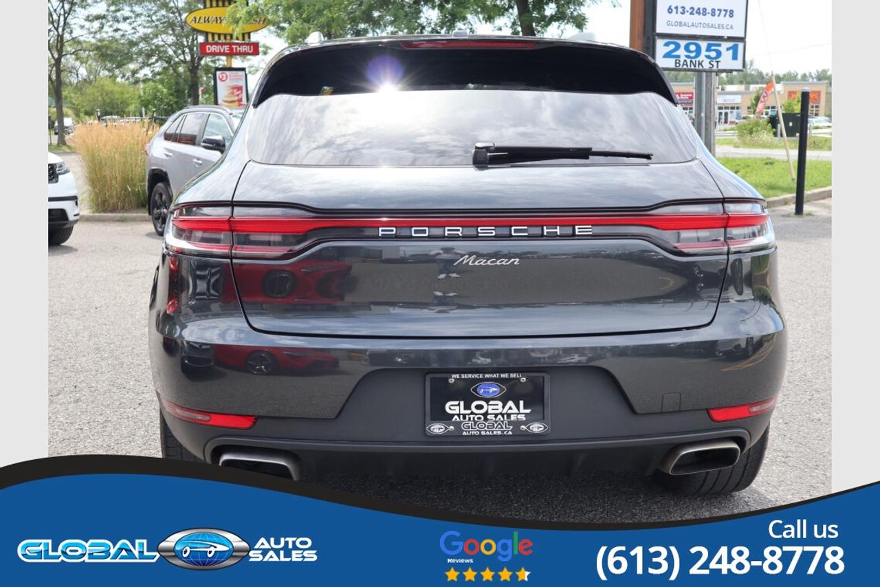 2021 Porsche Macan  Photo
