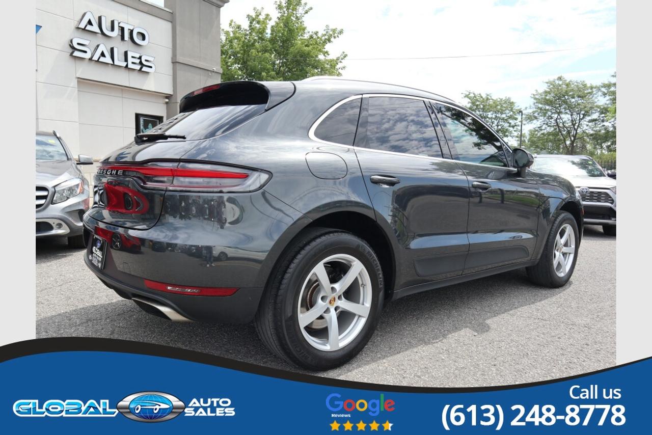 2021 Porsche Macan  Photo