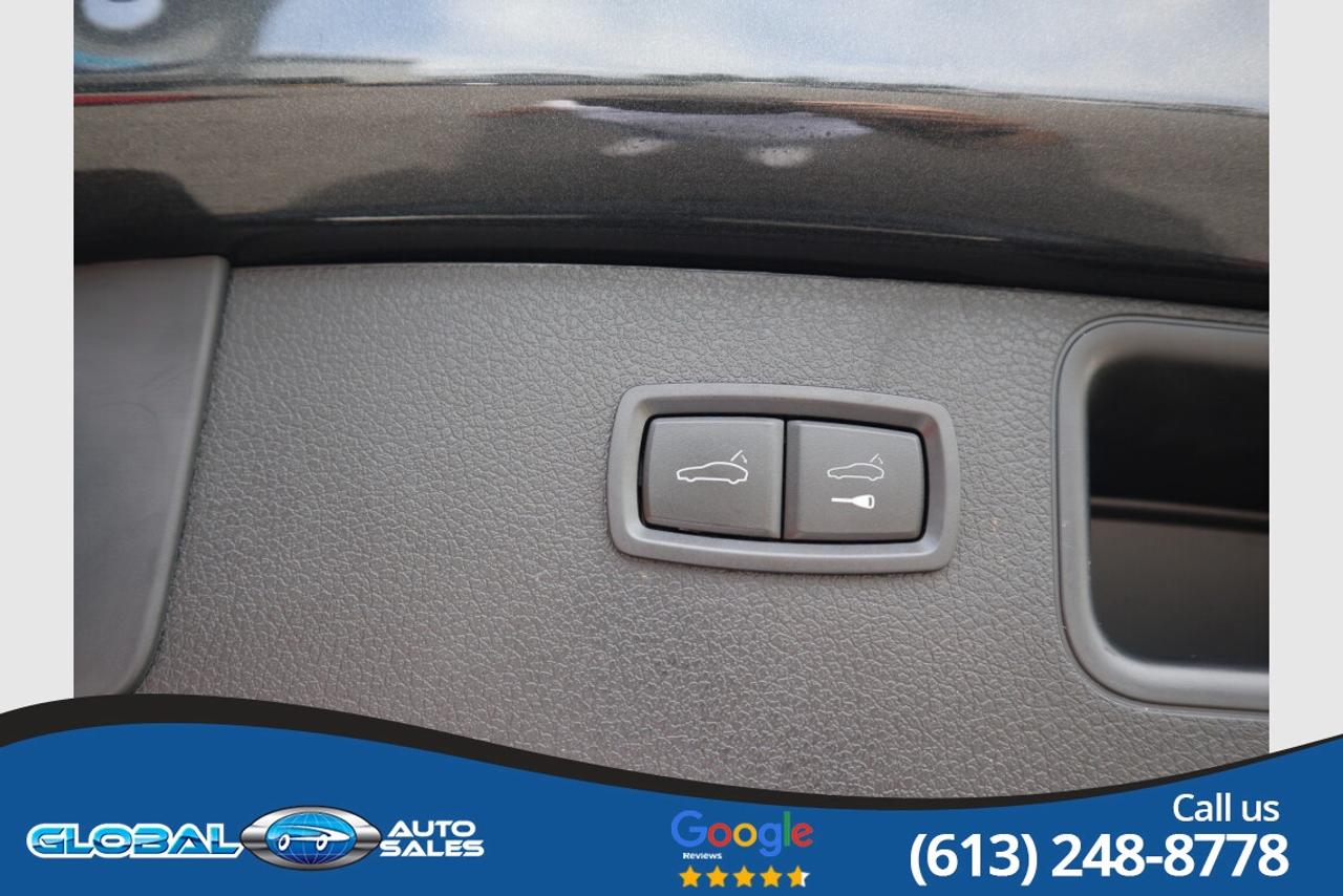 2021 Porsche Macan  Photo