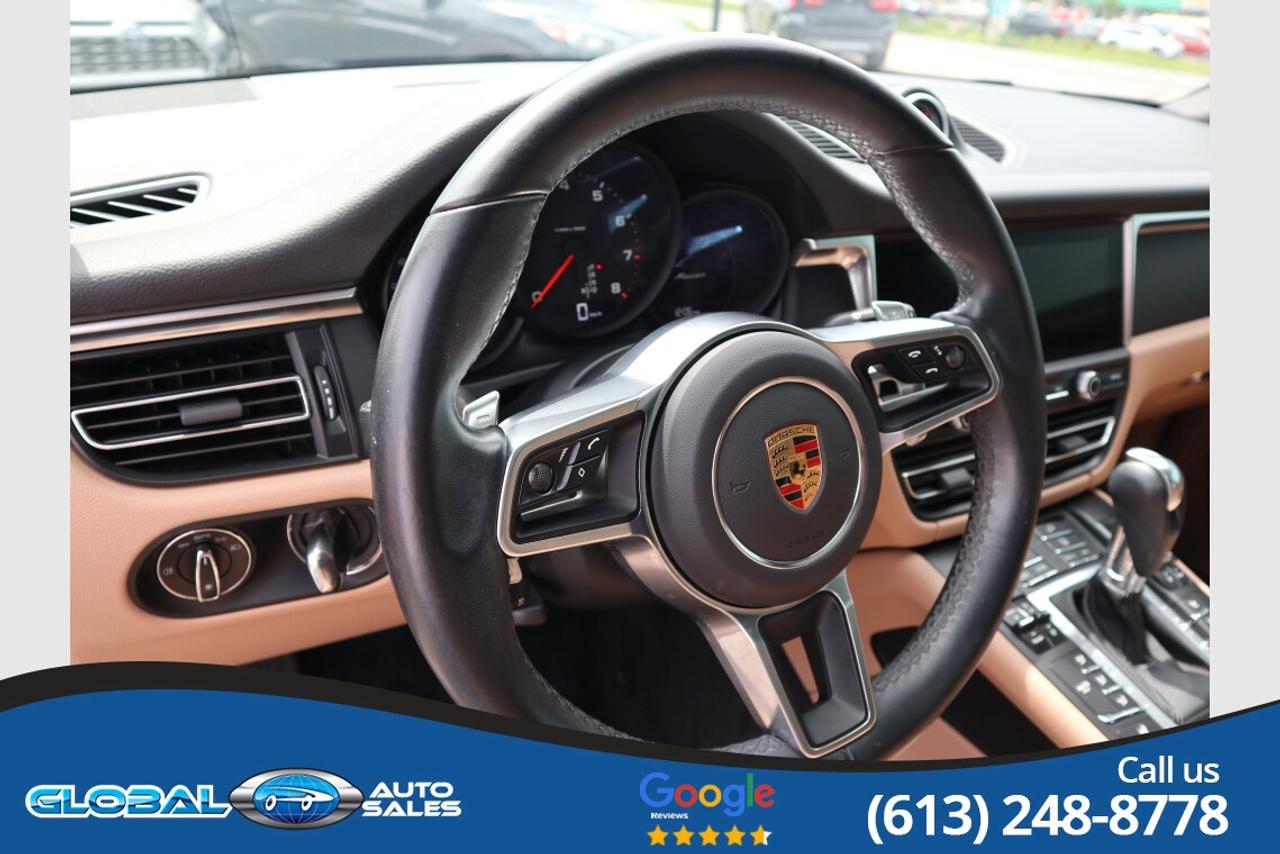2021 Porsche Macan  Photo
