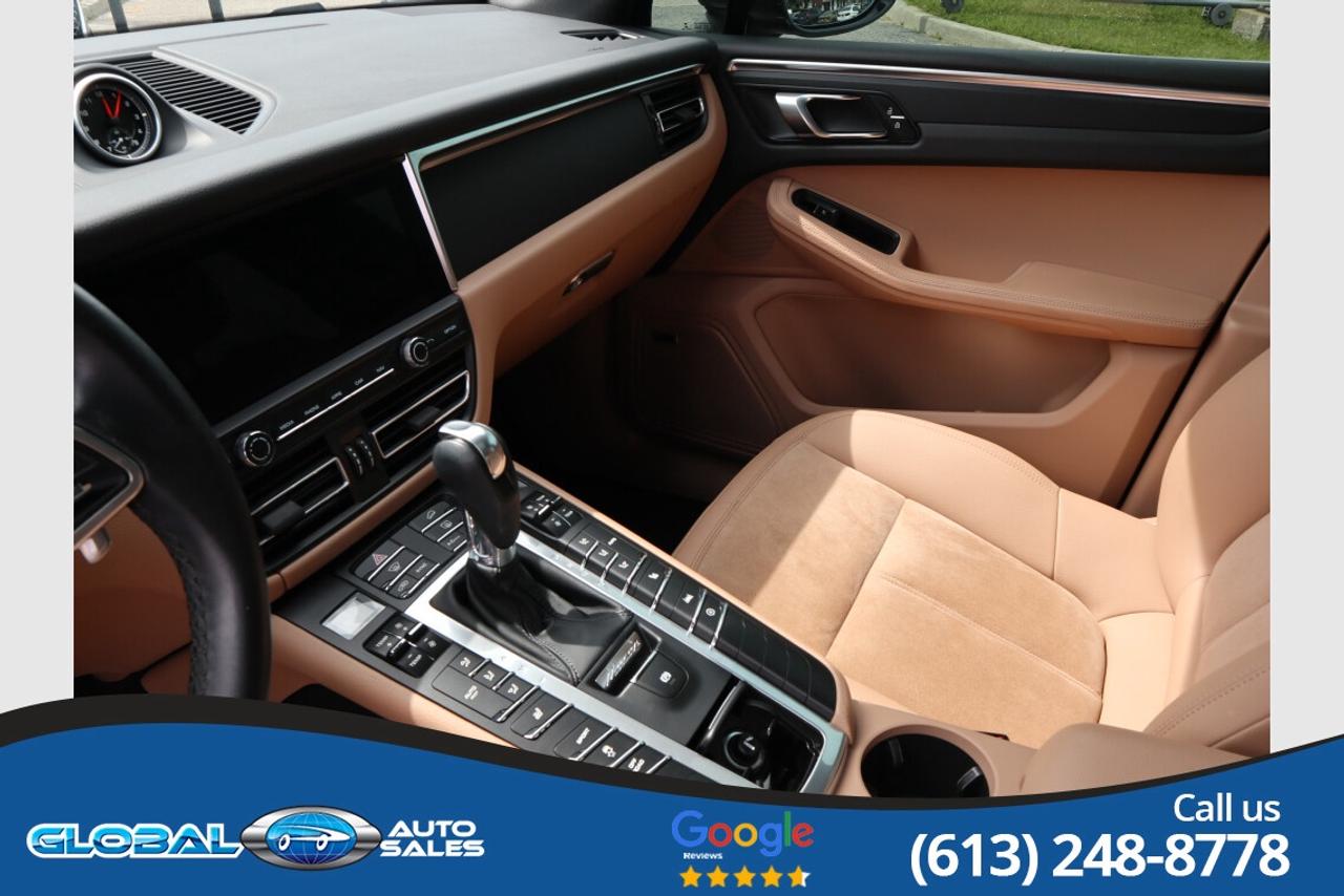 2021 Porsche Macan  Photo