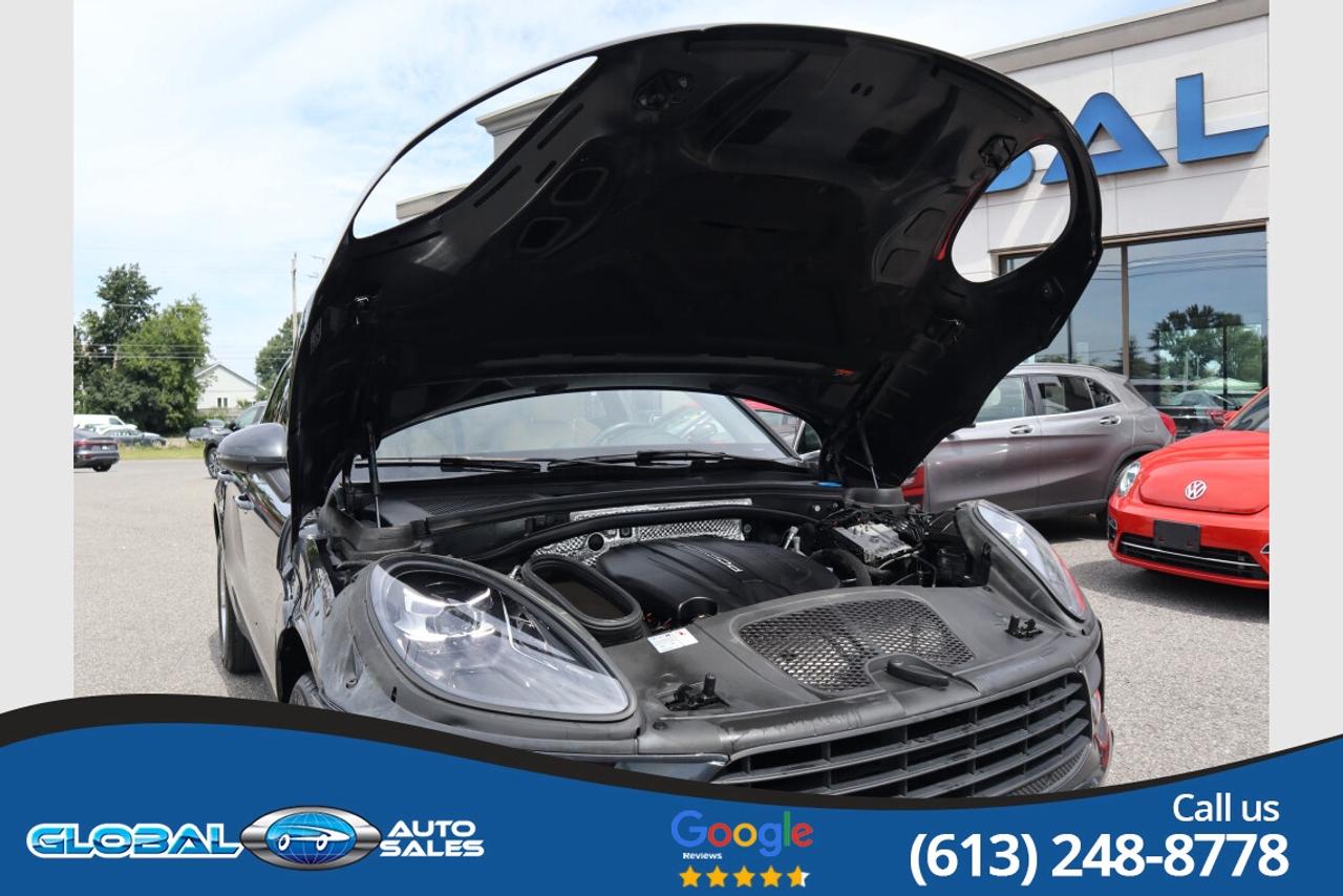 2021 Porsche Macan  Photo