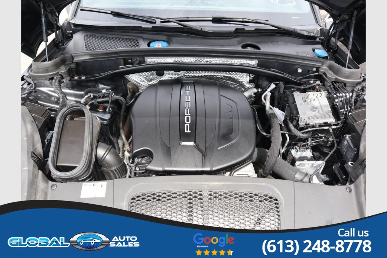 2021 Porsche Macan  Photo