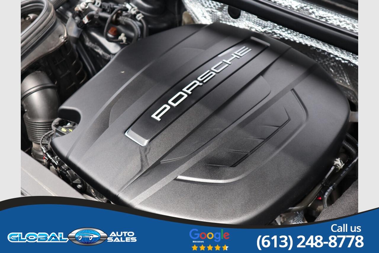 2021 Porsche Macan  Photo