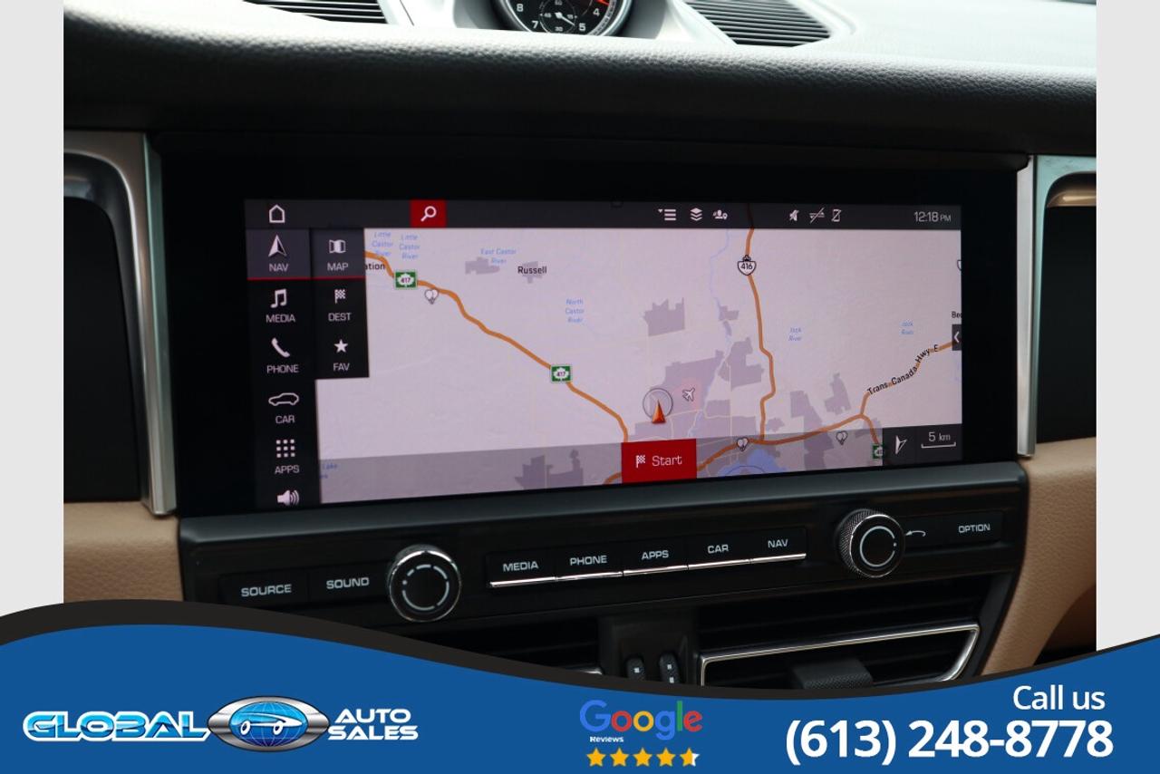 2021 Porsche Macan  Photo