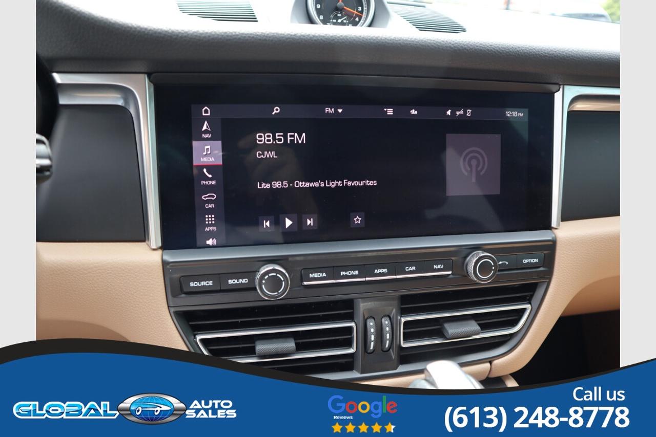 2021 Porsche Macan  Photo