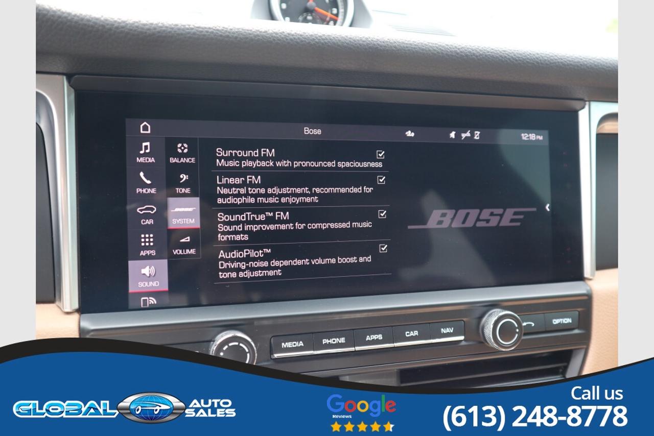 2021 Porsche Macan  Photo