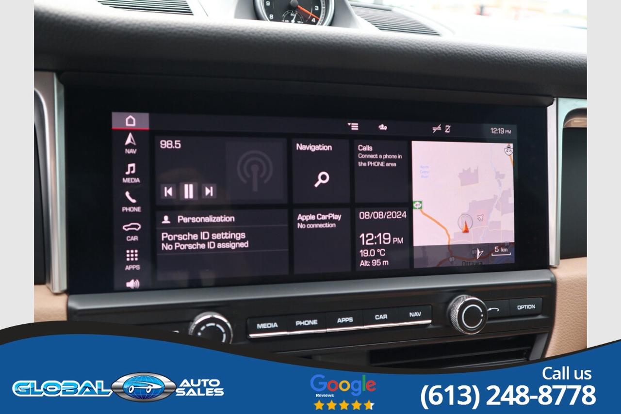 2021 Porsche Macan  Photo