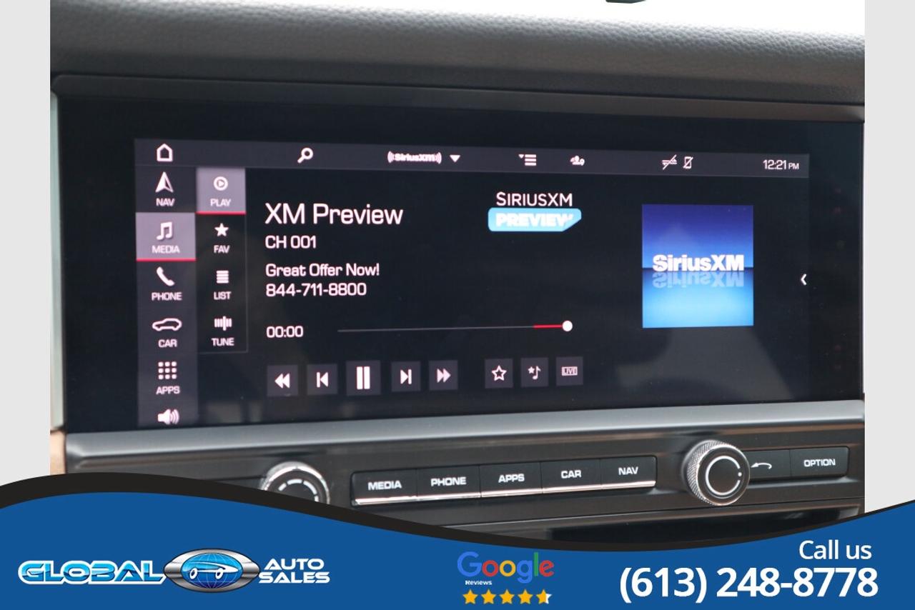 2021 Porsche Macan  Photo