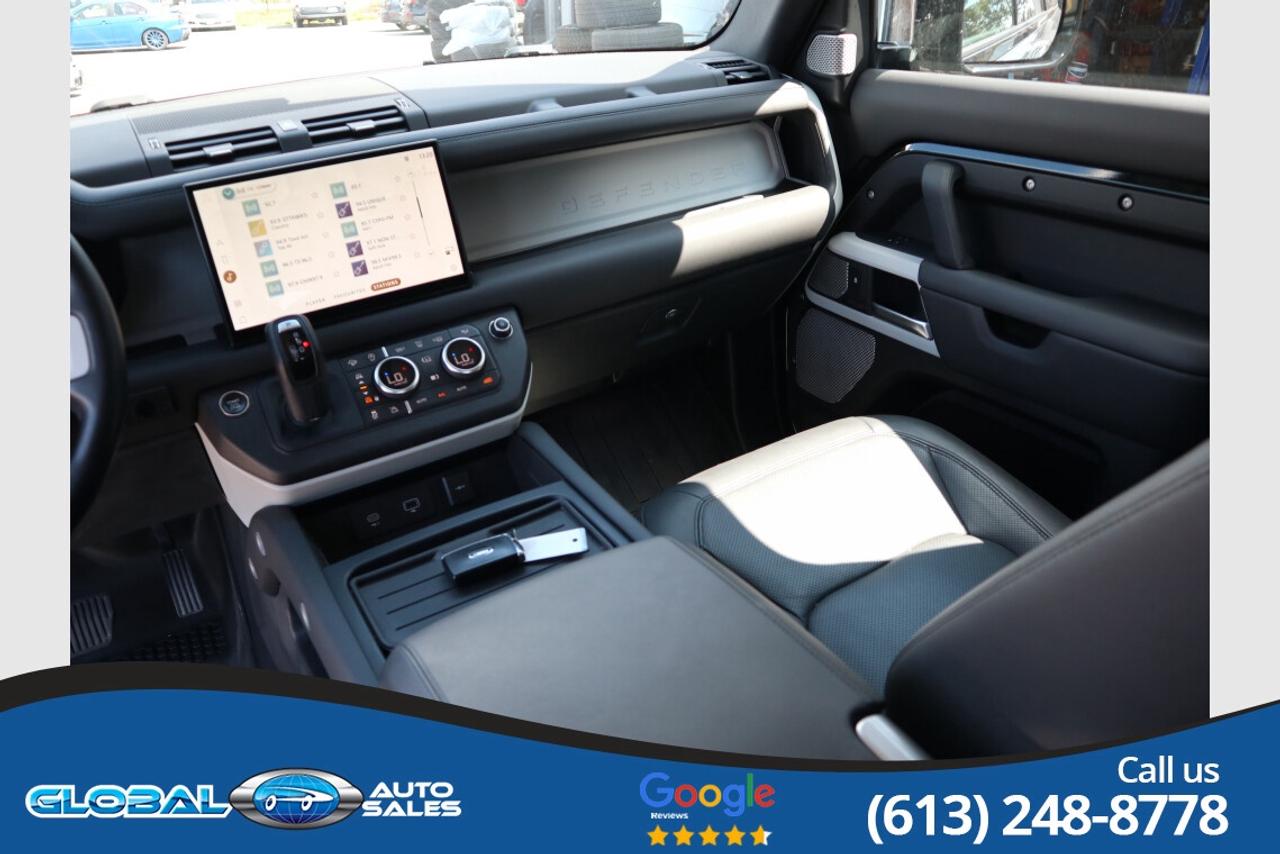 2023 Land Rover Defender P130 SE Photo