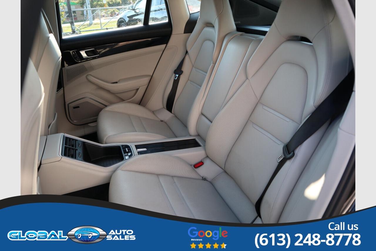 2017 Porsche Panamera 4 Photo