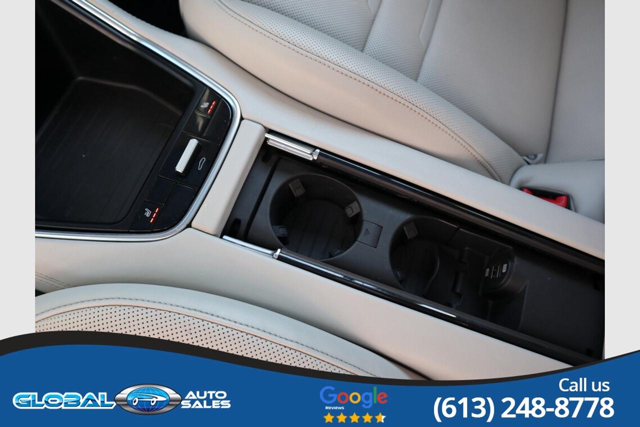 2017 Porsche Panamera 4 Photo