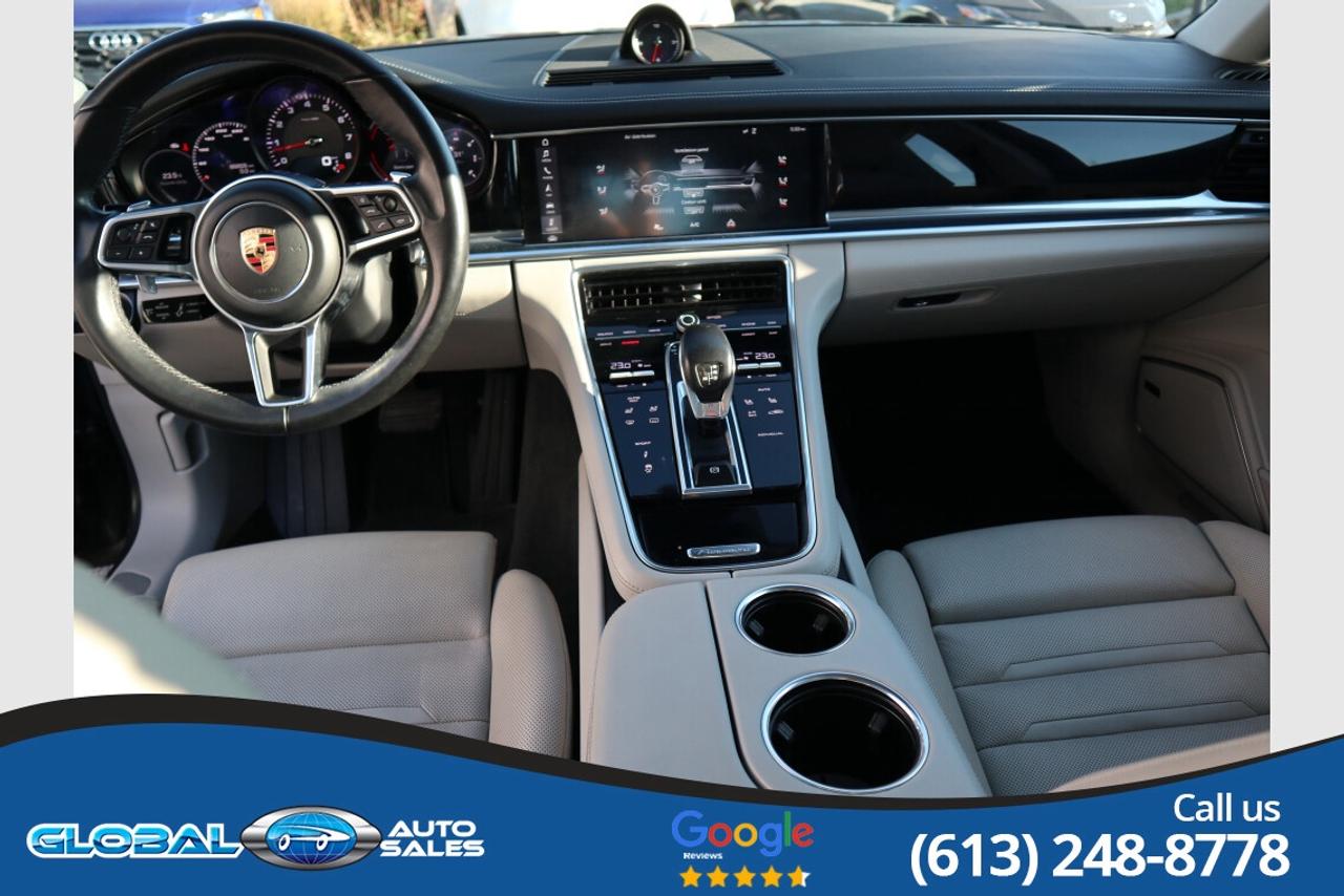 2017 Porsche Panamera 4 Photo