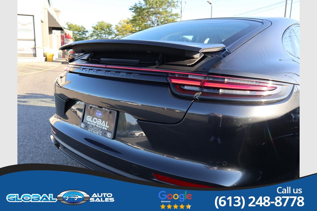 2017 Porsche Panamera 4 Photo