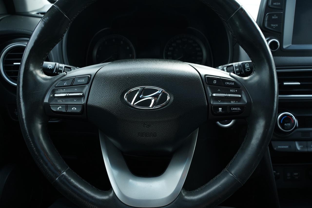 2020 Hyundai KONA SEL/ LUXURY/SUNROOF/ LEATHER/ APPLE CARPLAY/ NO AC Photo