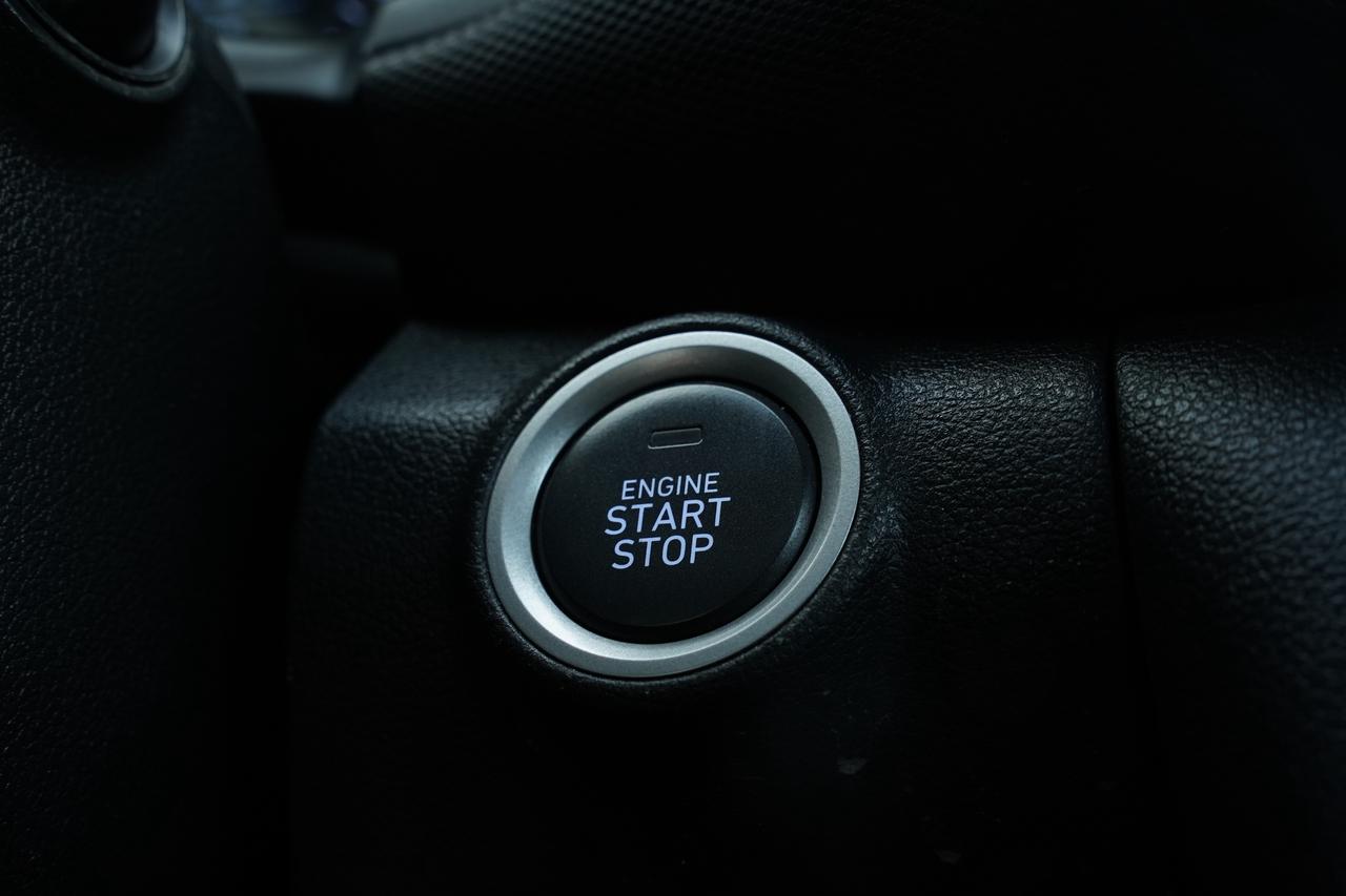 2020 Hyundai KONA SEL/ LUXURY/SUNROOF/ LEATHER/ APPLE CARPLAY/ NO AC Photo