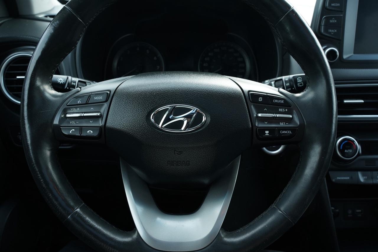 2020 Hyundai KONA SEL/ LUXURY/SUNROOF/ LEATHER/ APPLE CARPLAY/ NO AC Photo