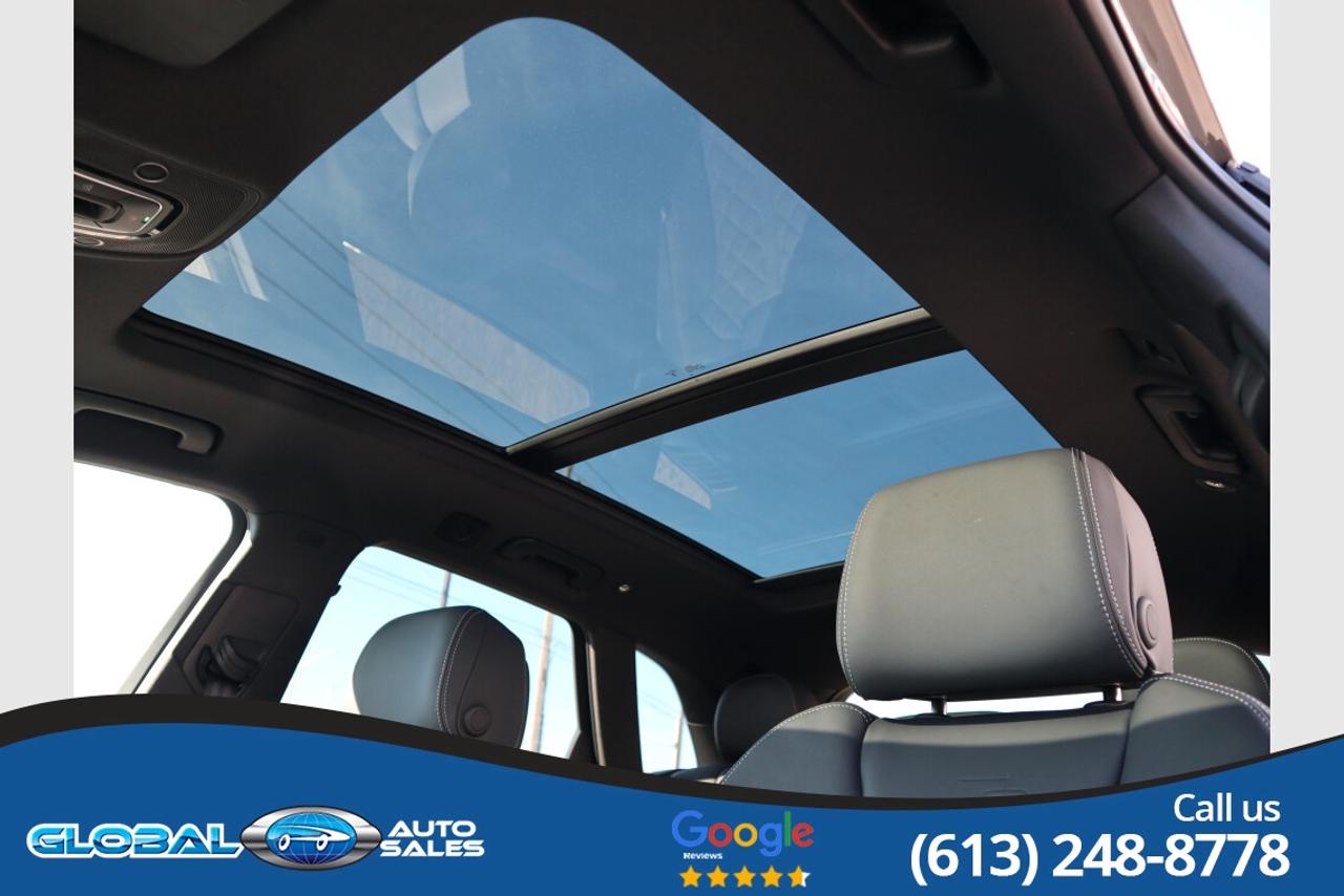 2025 Audi SQ5 Prestige Photo