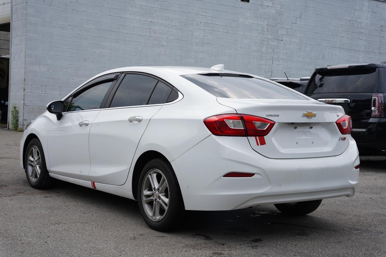 2018 Chevrolet Cruze LT PKG/ NO ACCIDENTS/ LANE ASISST Photo