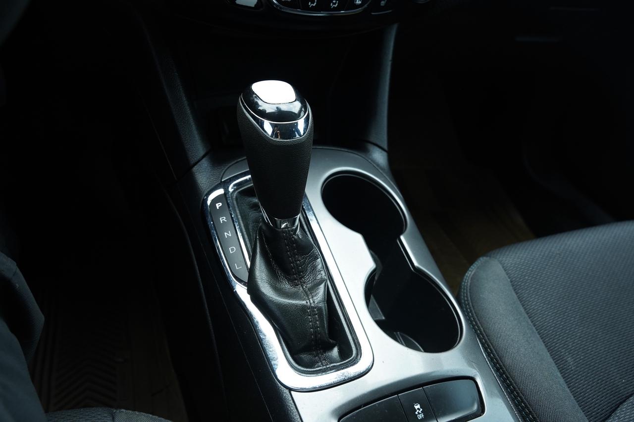 2018 Chevrolet Cruze LT PKG/ NO ACCIDENTS/ LANE ASISST Photo