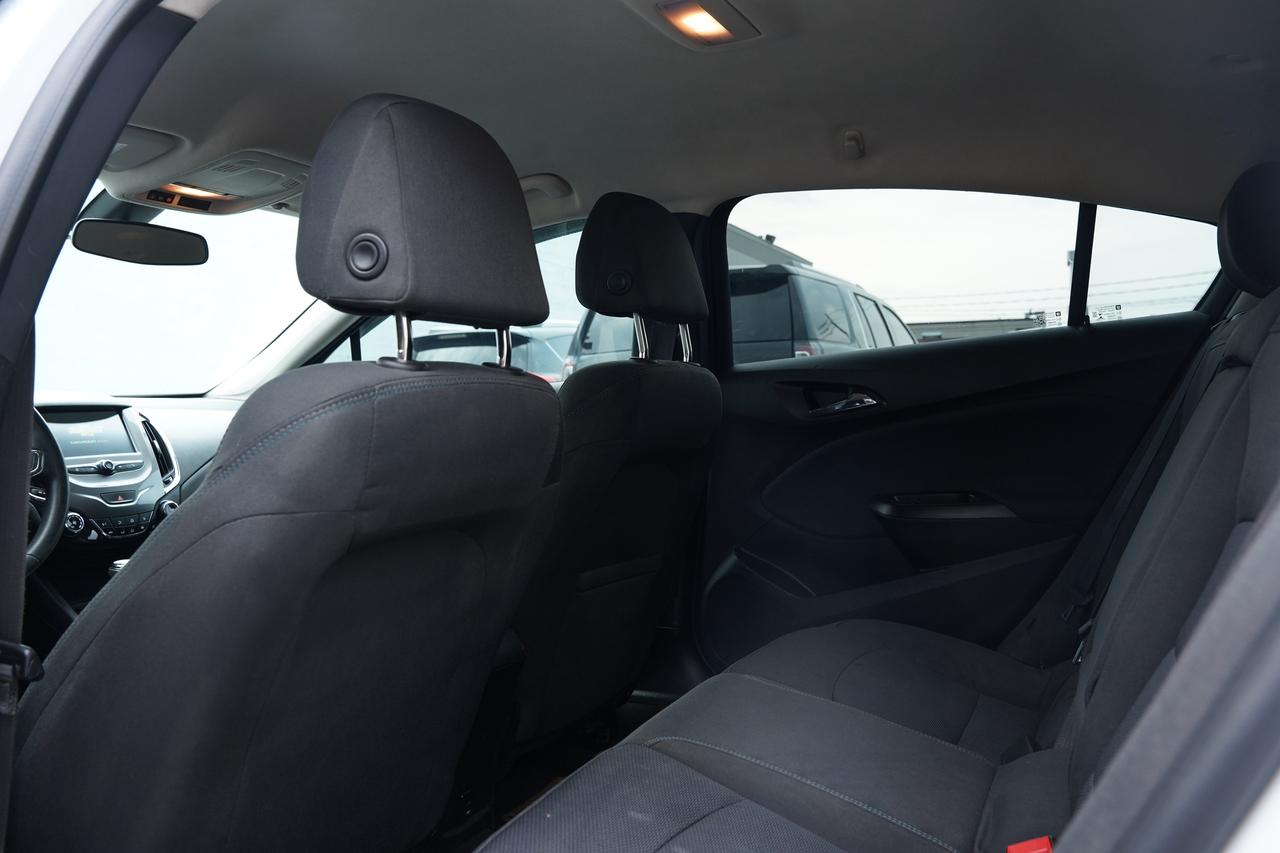 2018 Chevrolet Cruze LT PKG/ NO ACCIDENTS/ LANE ASISST Photo