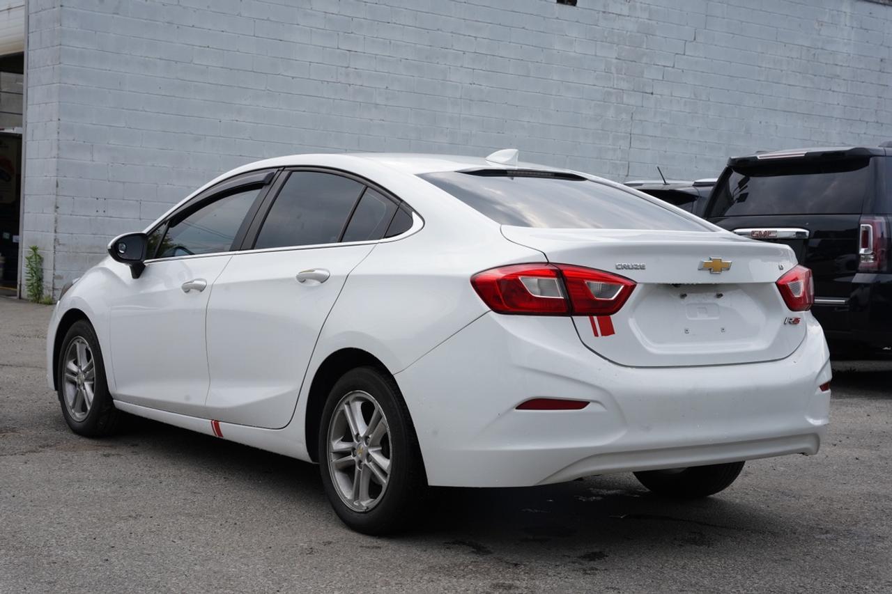 2018 Chevrolet Cruze LT PKG/ NO ACCIDENTS/ LANE ASISST Photo