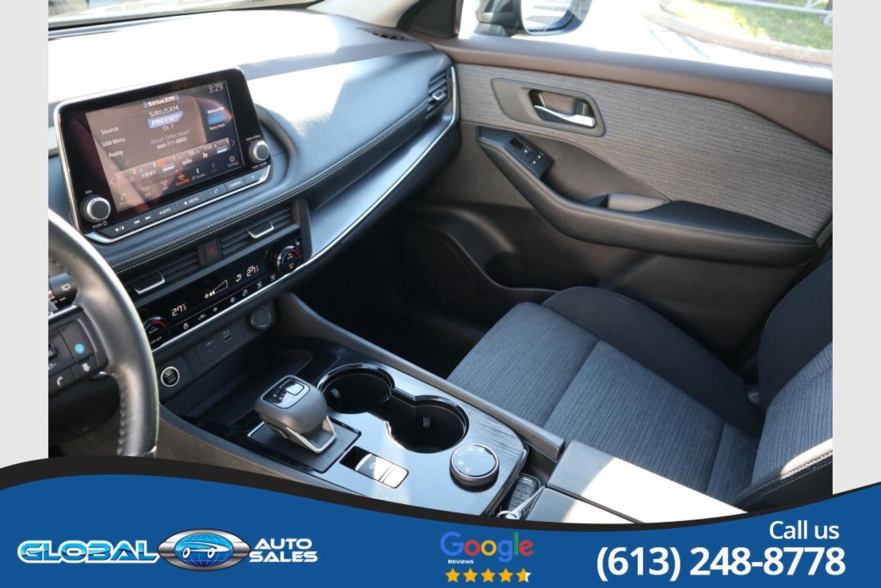 2023 Nissan Rogue SV MOONROOF Photo