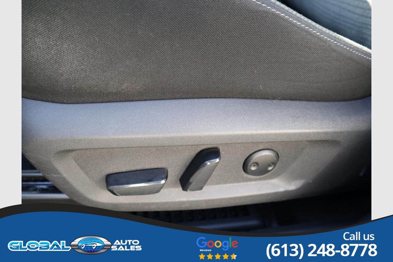 2023 Nissan Rogue SV MOONROOF Photo