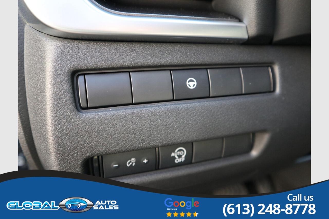 2023 Nissan Rogue SV MOONROOF Photo