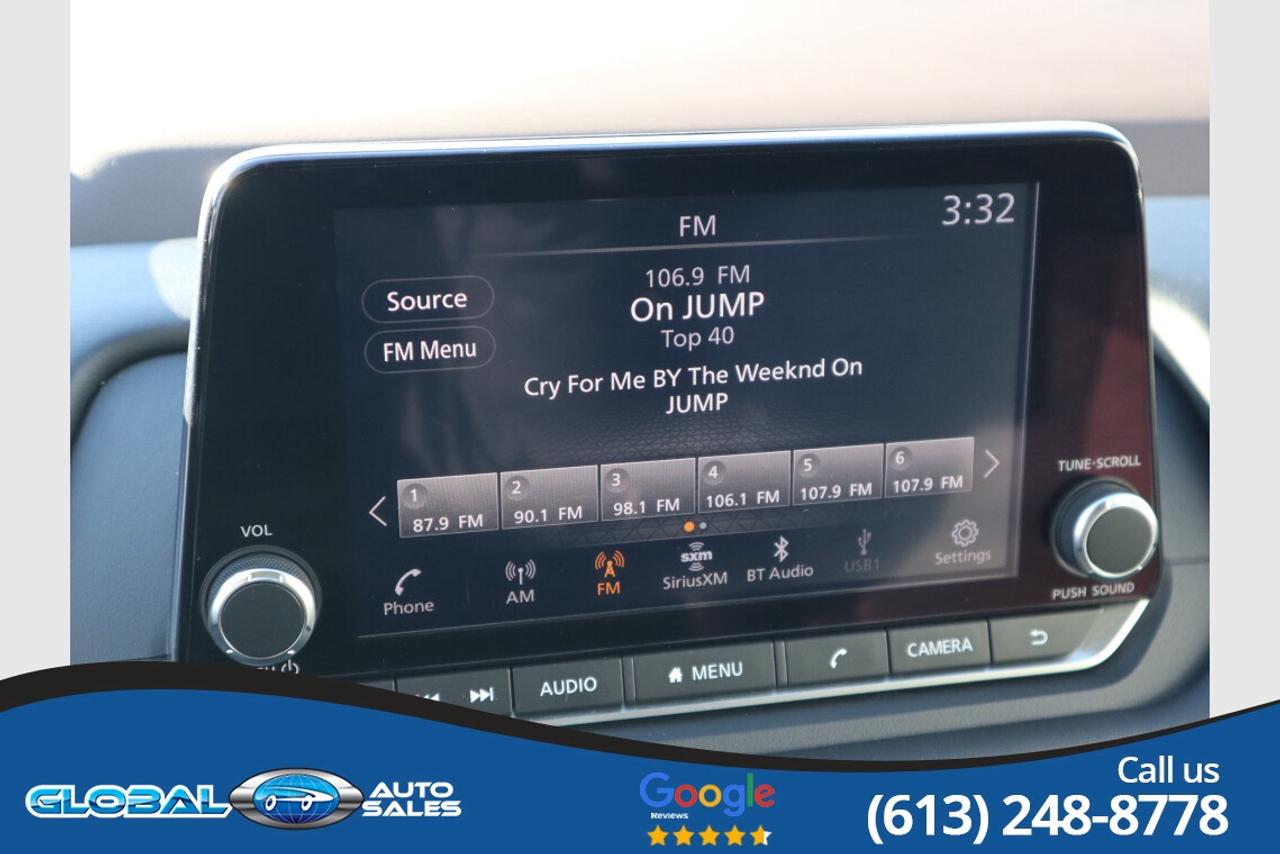 2023 Nissan Rogue SV MOONROOF Photo