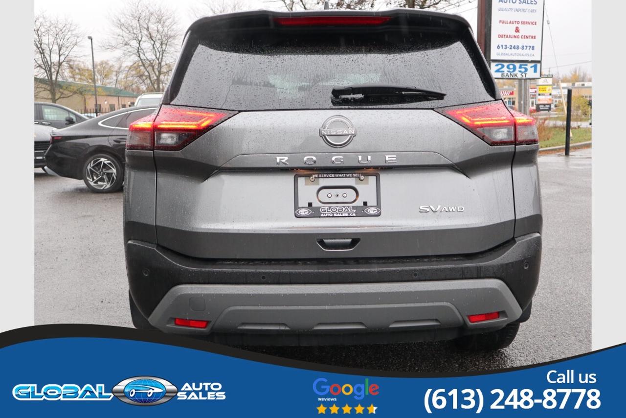 2023 Nissan Rogue SV MOONROOF Photo