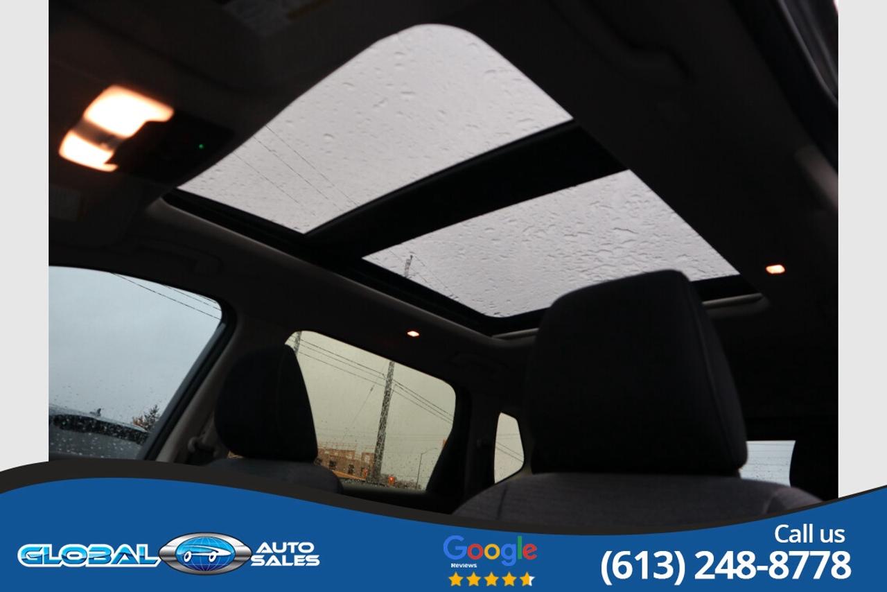 2023 Nissan Rogue SV MOONROOF Photo