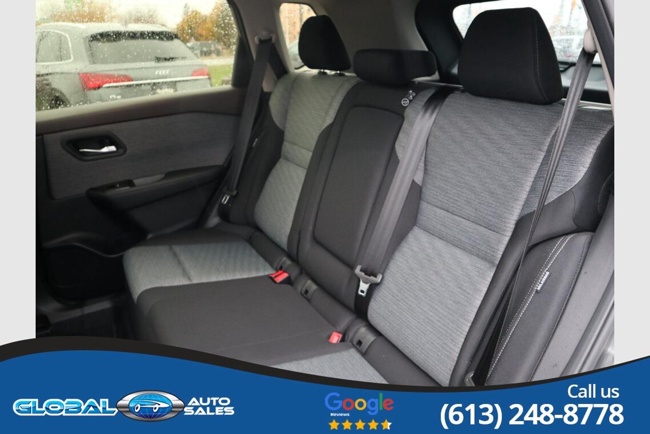 2023 Nissan Rogue SV MOONROOF Photo