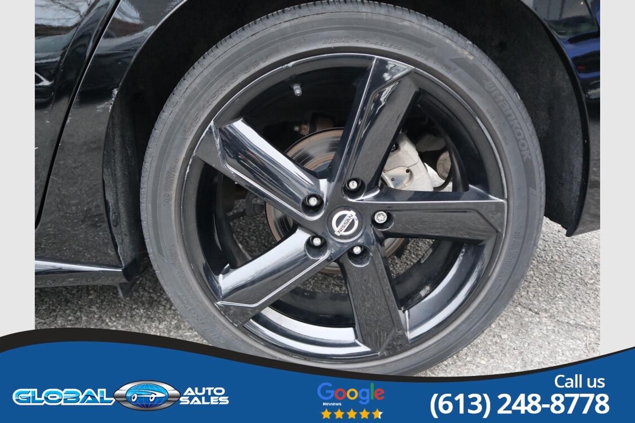 2023 Nissan Sentra SR Photo