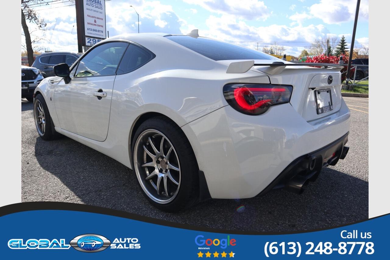 2020 Toyota 86 GT  200HP. Automatic. Photo