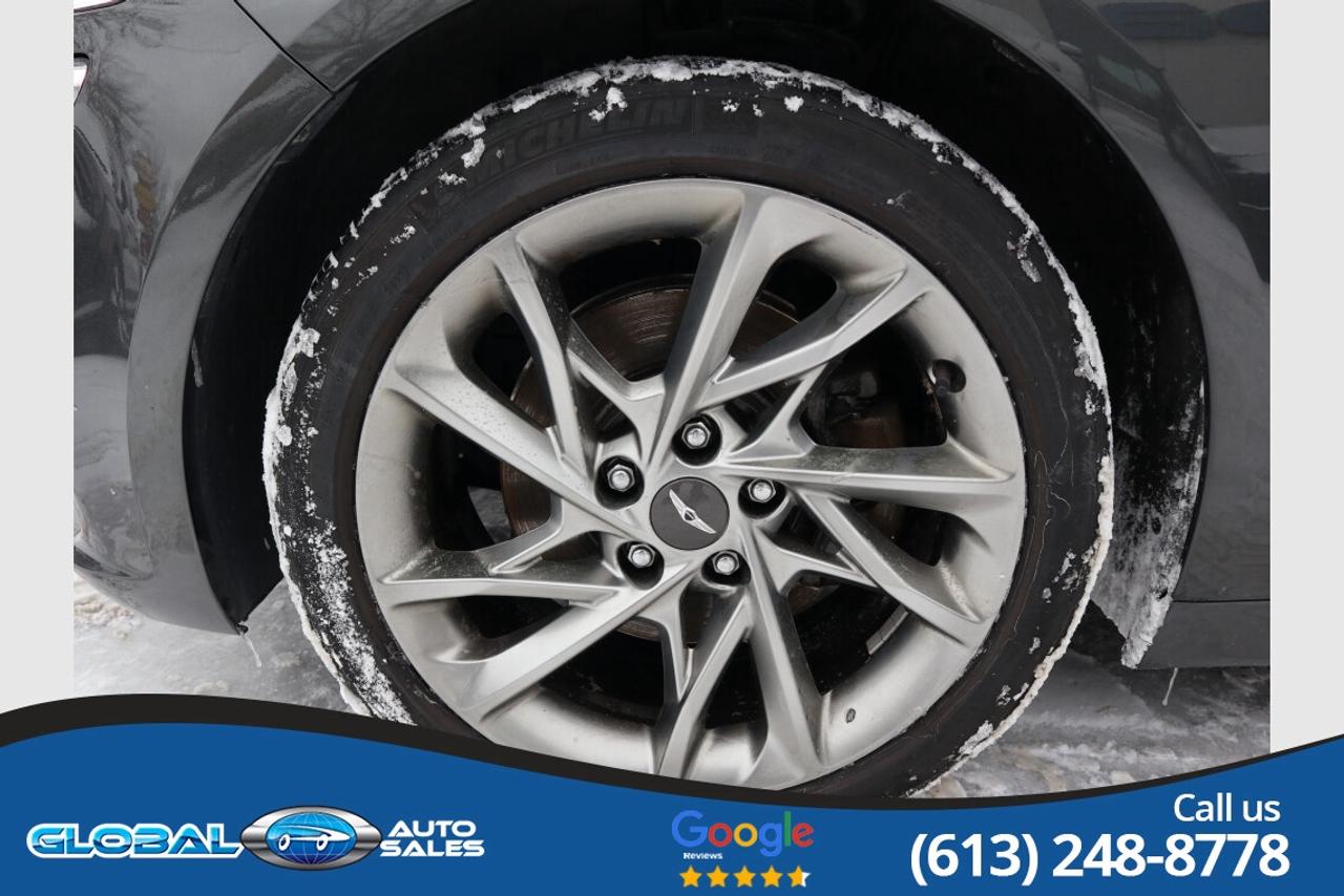 2023 Genesis G70 2.0 T Photo3