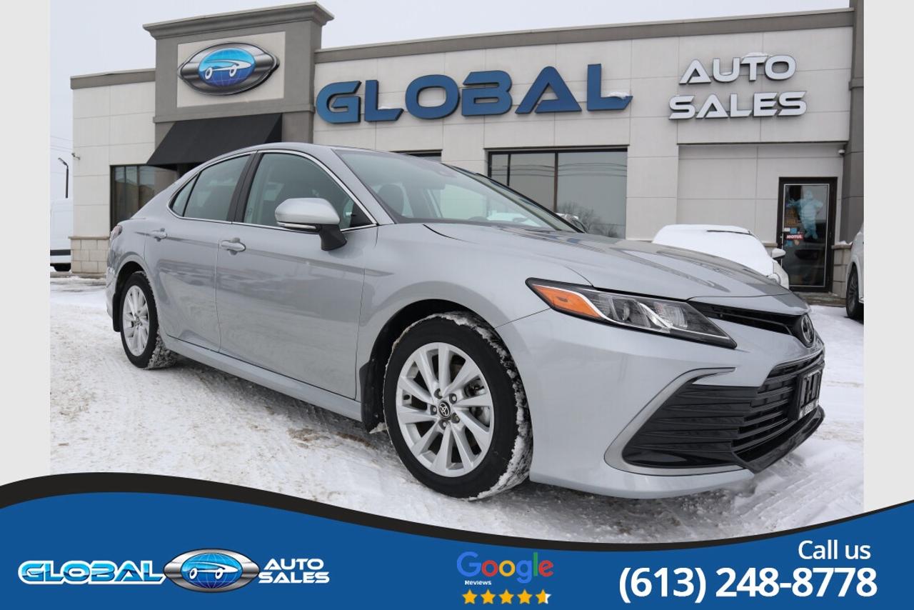 2021 Toyota Camry LE Photo0