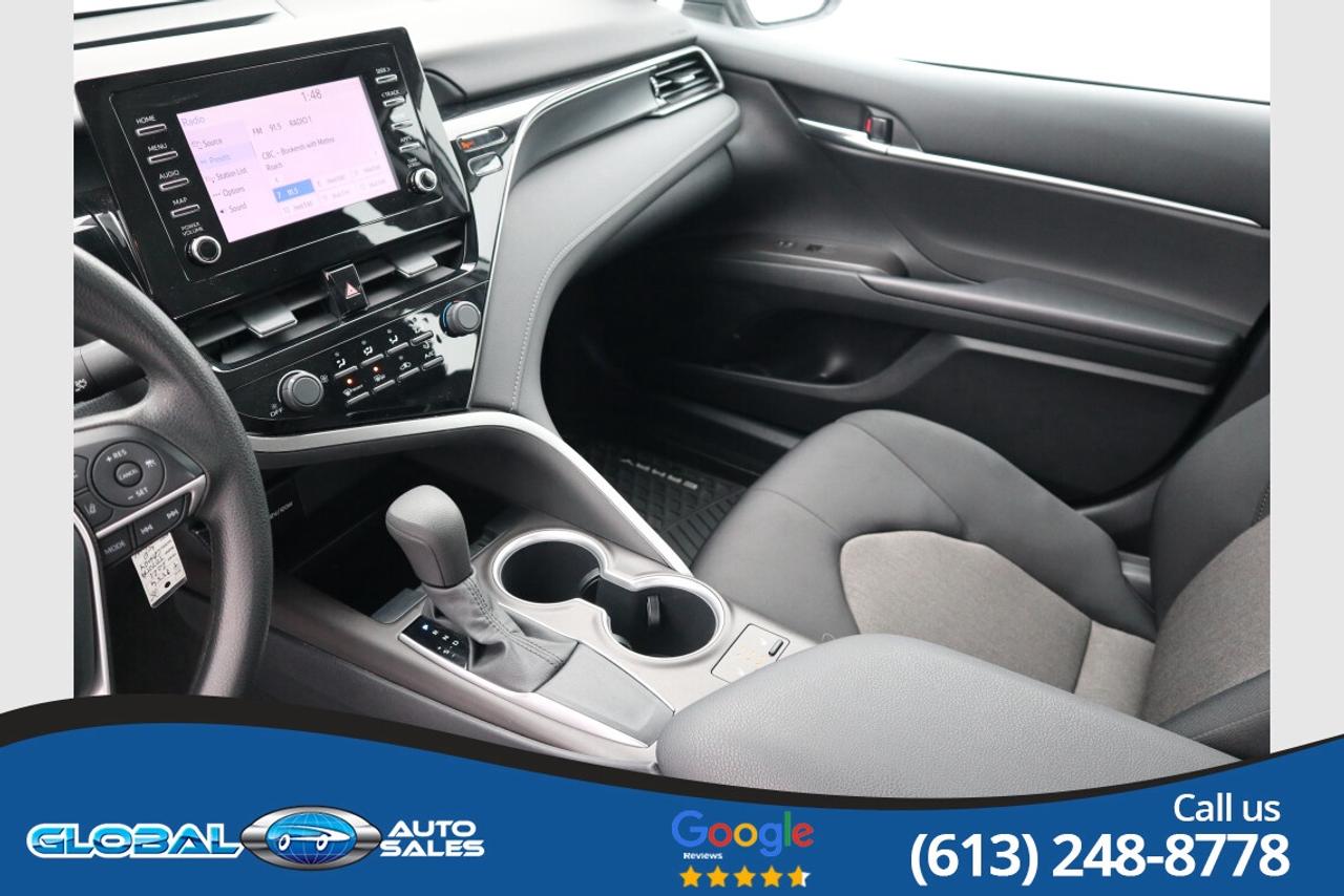 2021 Toyota Camry LE Photo