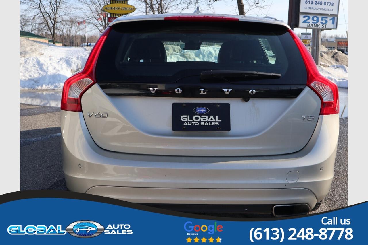 2017 Volvo V60 T5 Premier Photo