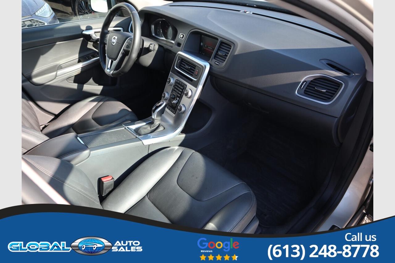 2017 Volvo V60 T5 Premier Photo