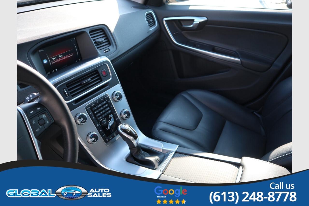 2017 Volvo V60 T5 Premier Photo