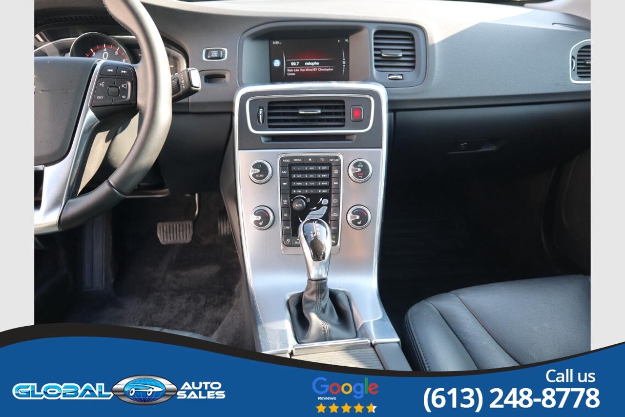 2017 Volvo V60 T5 Premier Photo