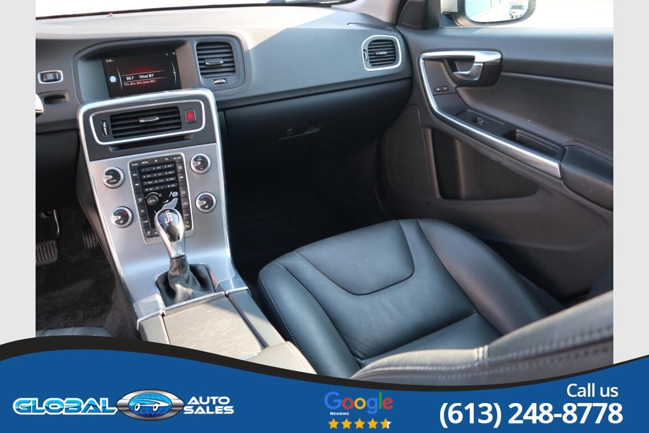 2017 Volvo V60 T5 Premier Photo