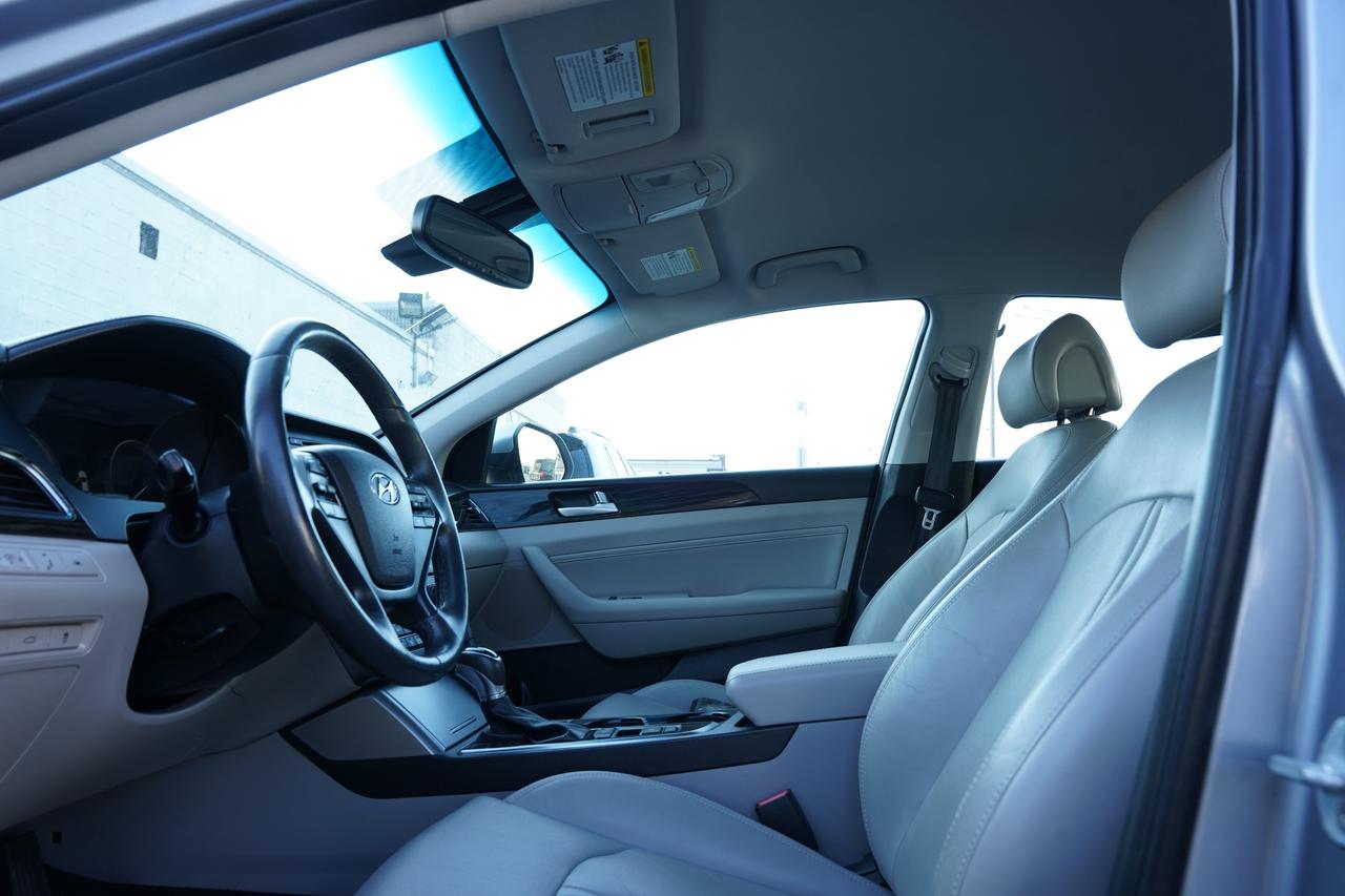 2016 Hyundai Sonata Plug-In Limited/HYBIRD/NAV/CAMERA/NO ACCIDENTS Photo